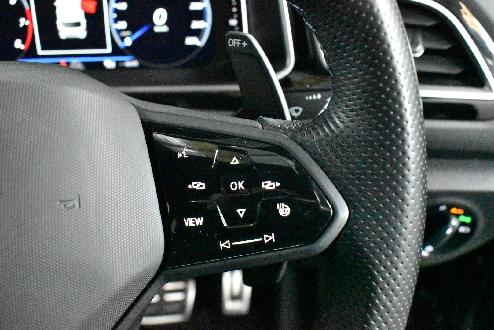2022 Volkswagen T-Roc R Grid Edition — photo 22