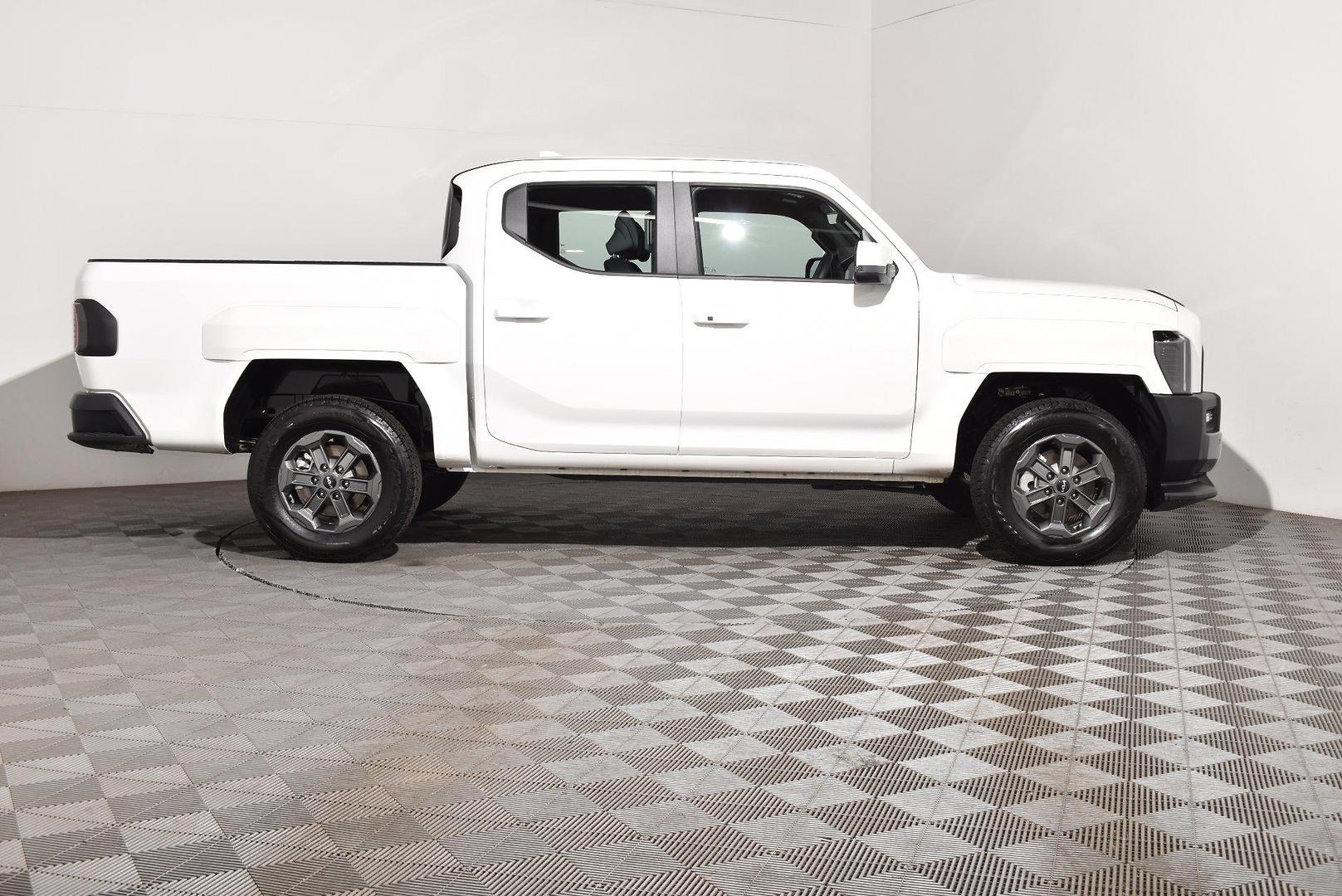 2025 Kia Tasman SX — photo 10