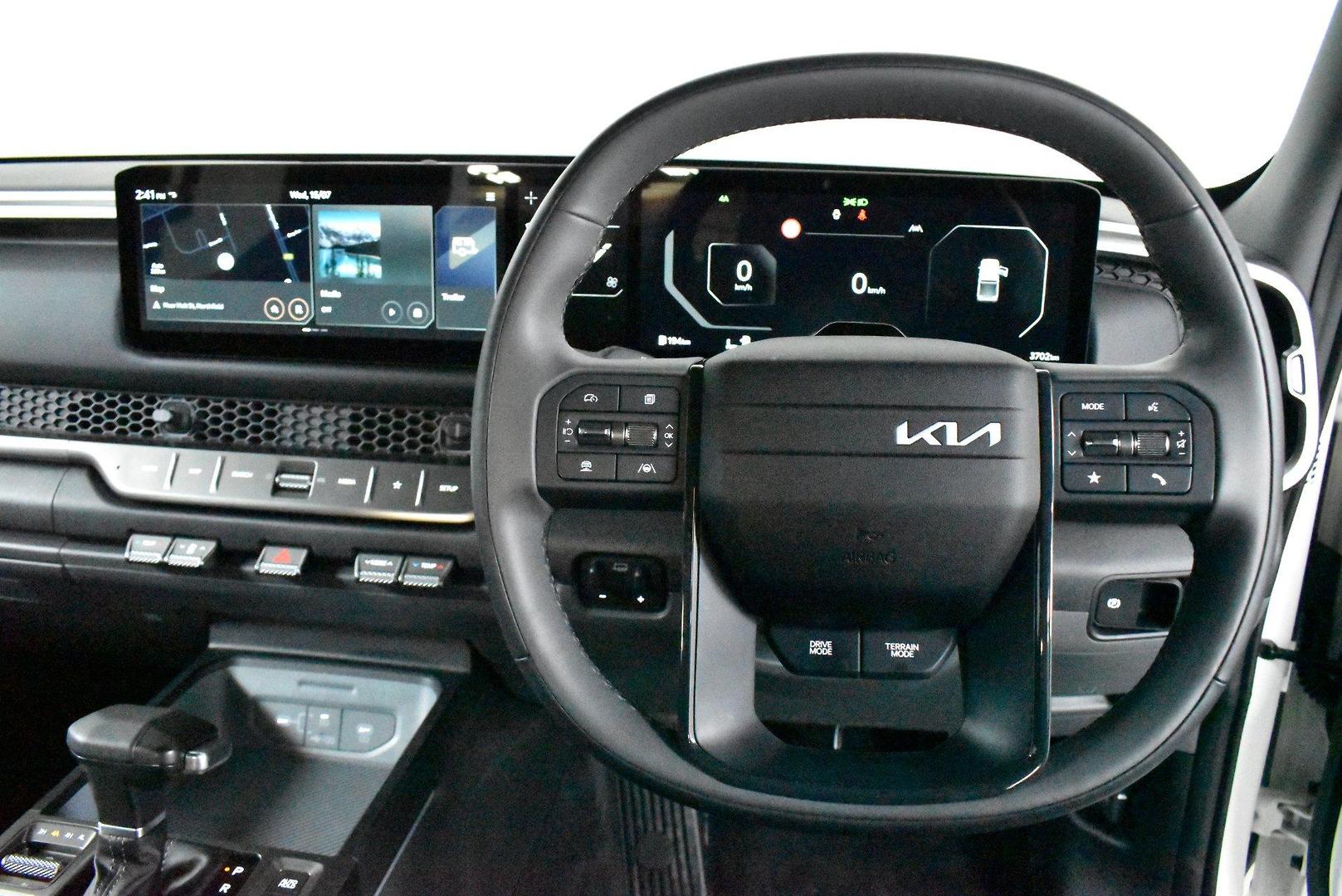2025 Kia Tasman SX — photo 5