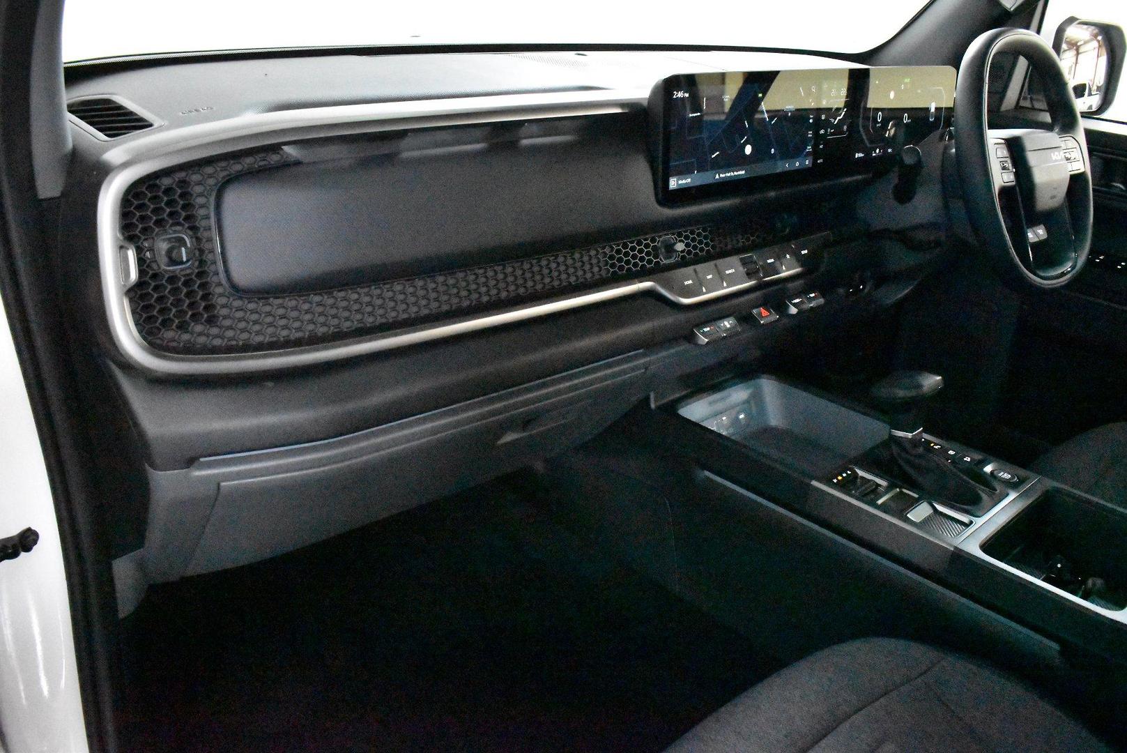 2025 Kia Tasman SX — photo 6