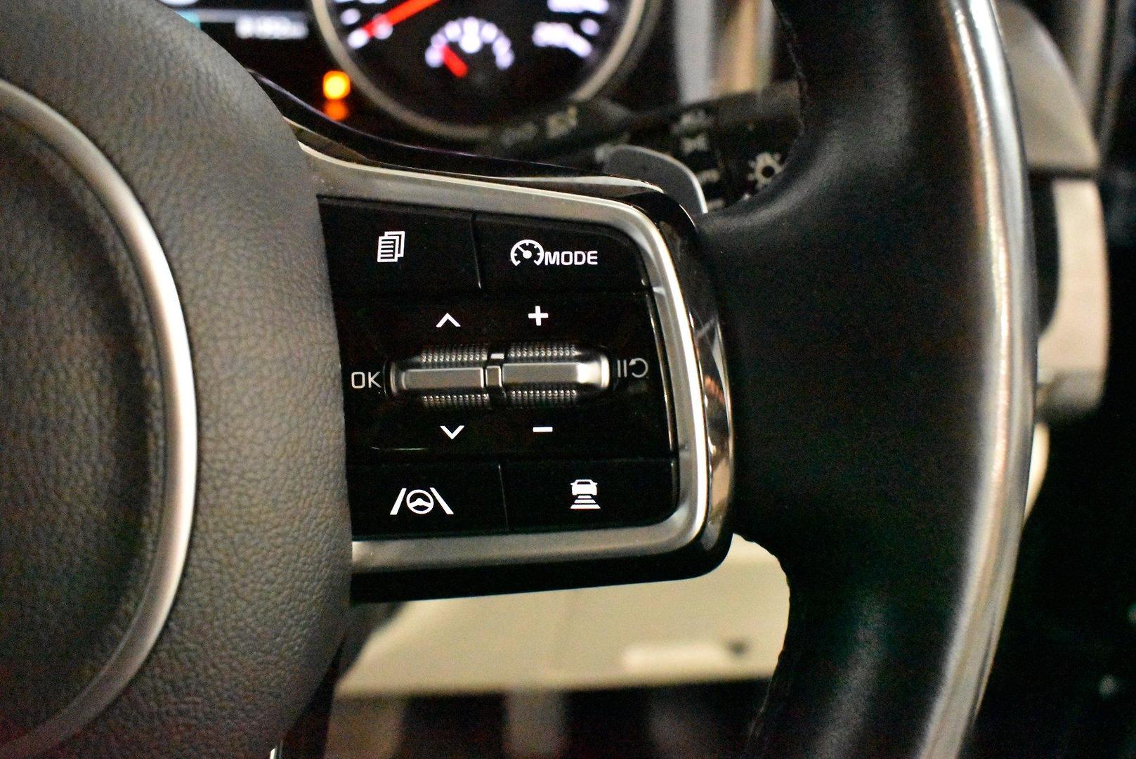 2020 Kia Carnival Platinum — photo 22