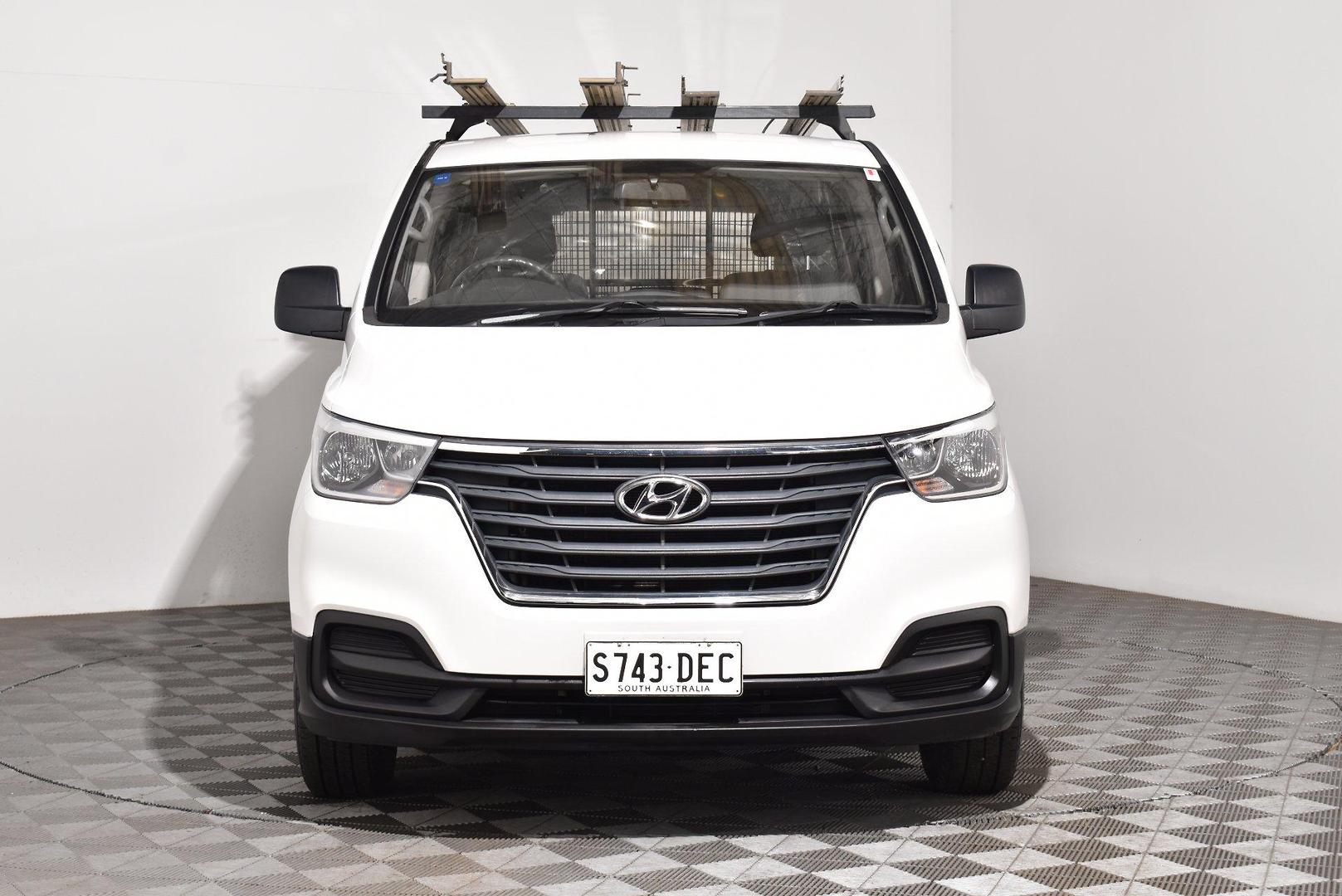 2019 Hyundai iLoad — photo 3