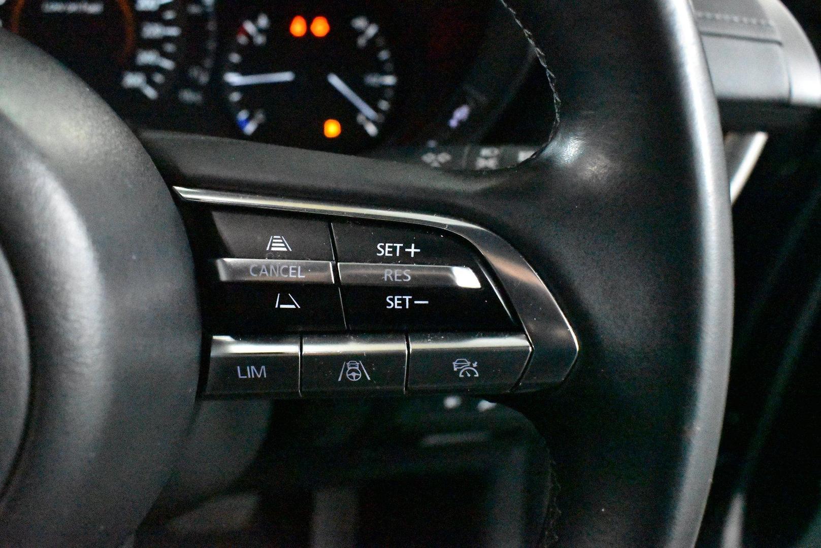 2023 Mazda MX-30 G20e Touring — photo 22