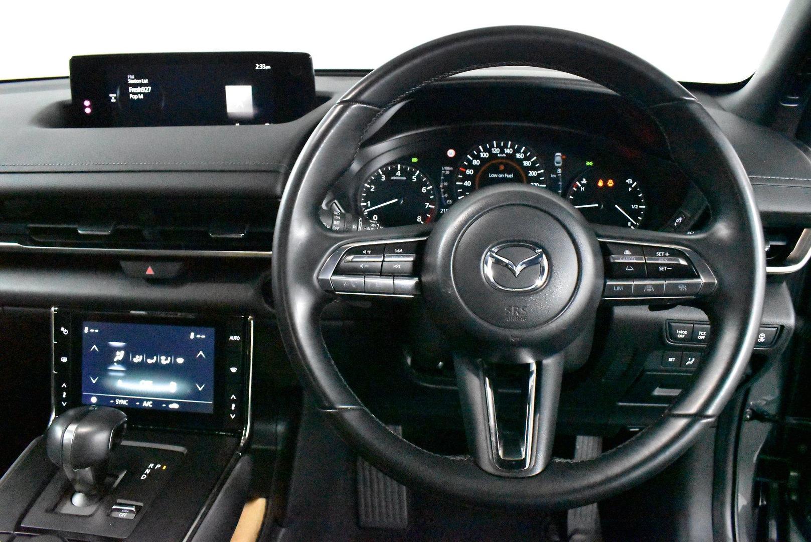 2023 Mazda MX-30 G20e Touring — photo 5