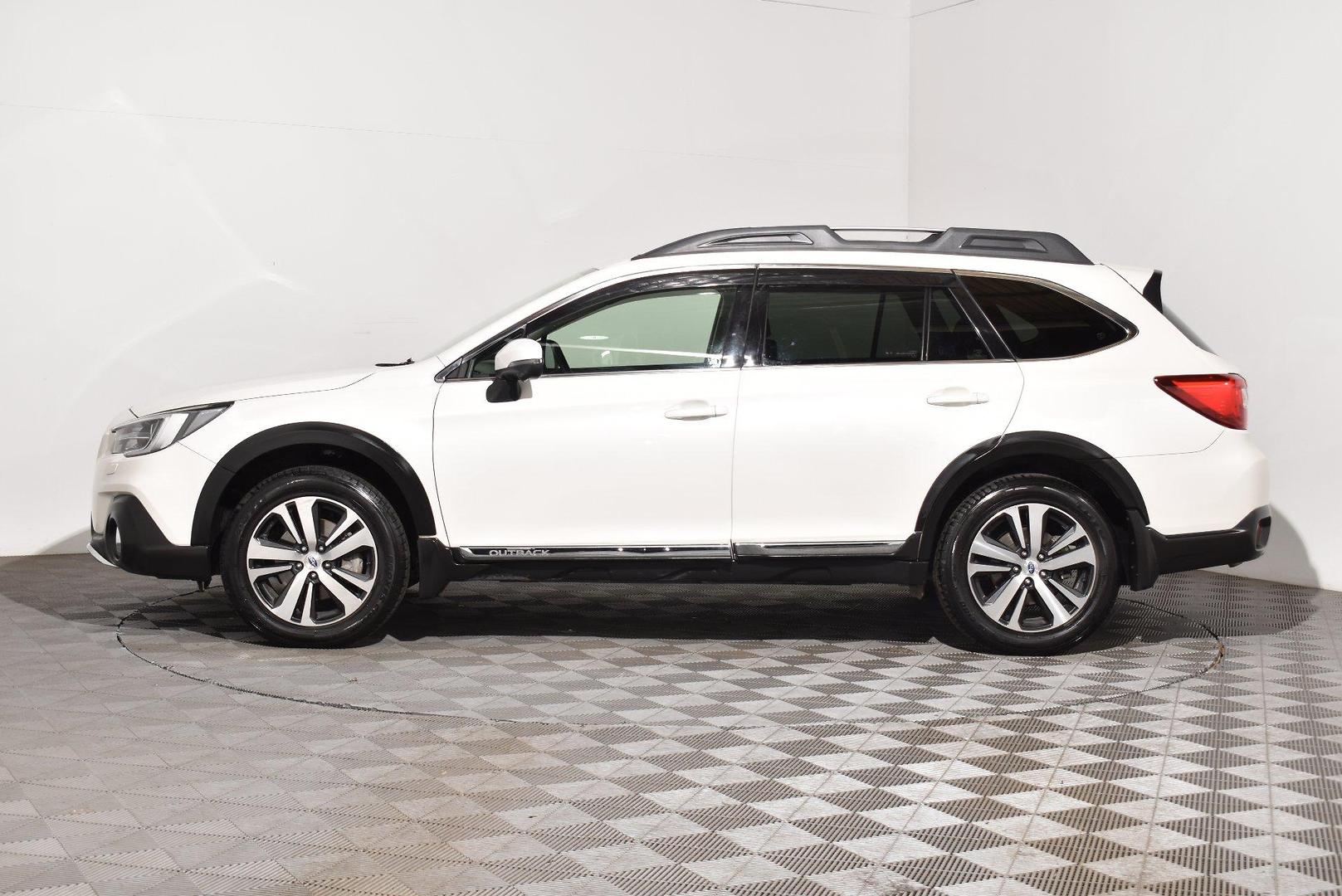 2018 Subaru Outback 36R — photo 11