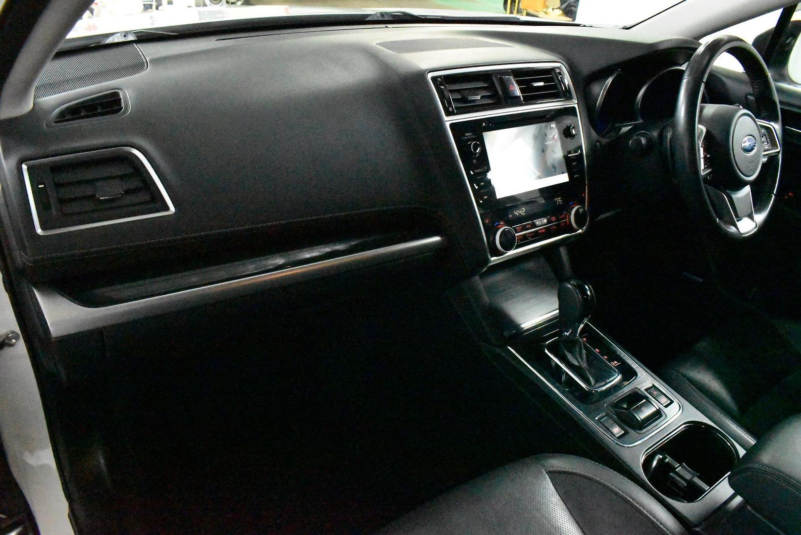 2018 Subaru Outback 36R — photo 6
