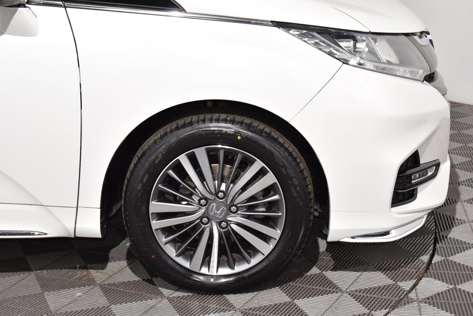 2019 Honda Odyssey VTiL — photo 19