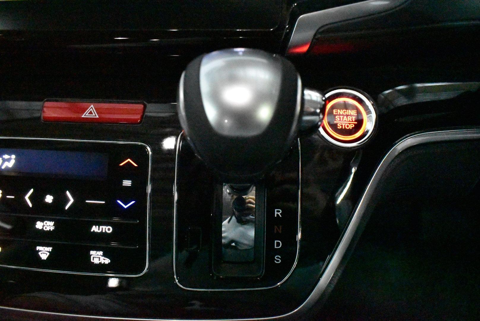 2019 Honda Odyssey VTiL — photo 21