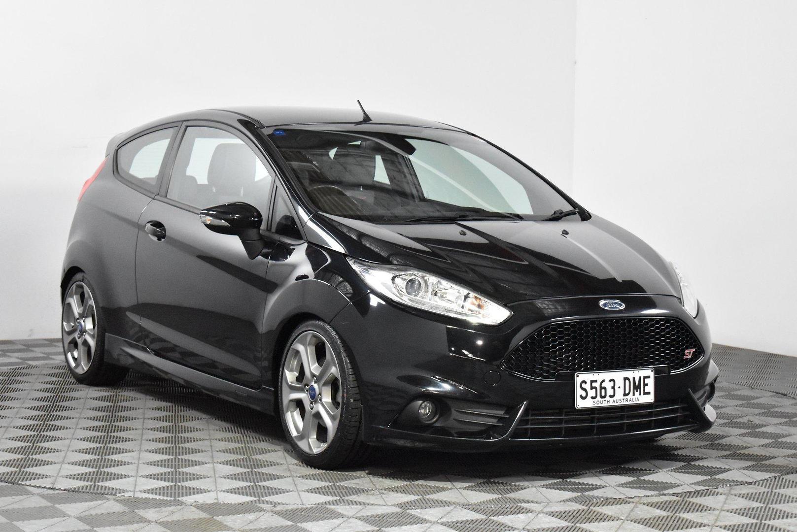 2015 Ford Fiesta ST — photo 1