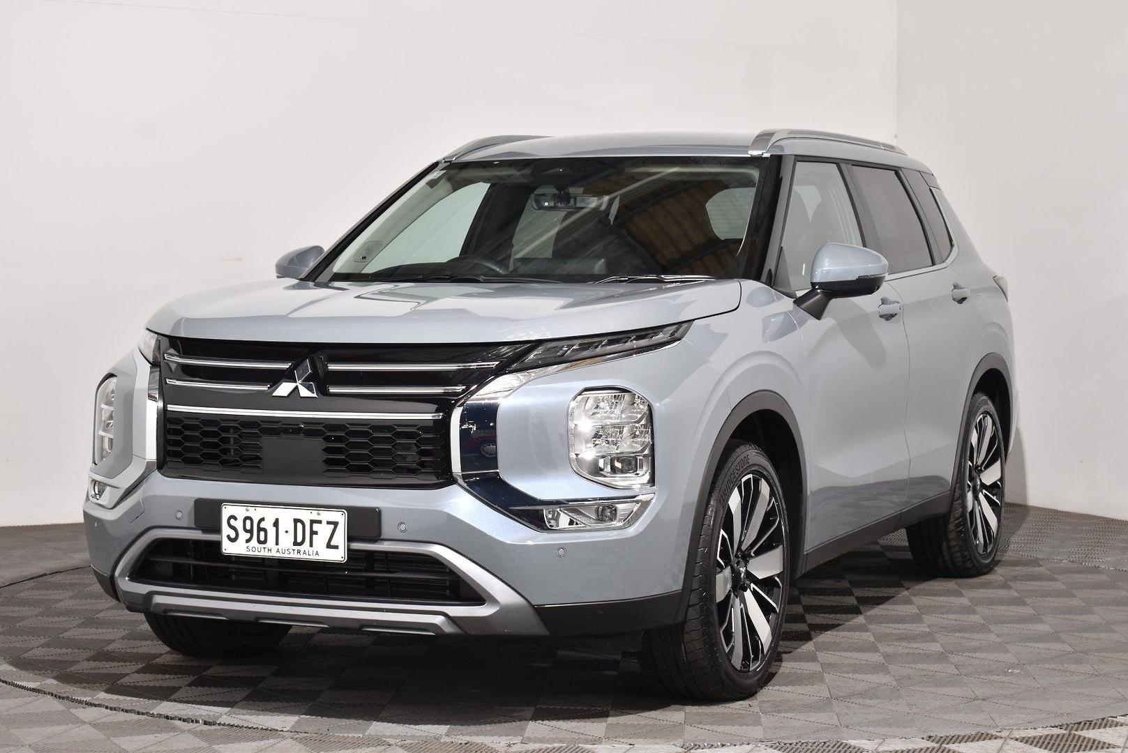 2025 Mitsubishi Outlander Aspire — photo 13