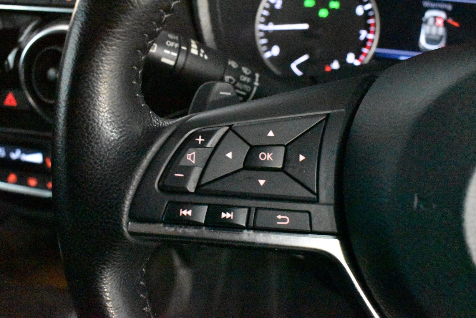 2020 Nissan JUKE Ti — photo 21
