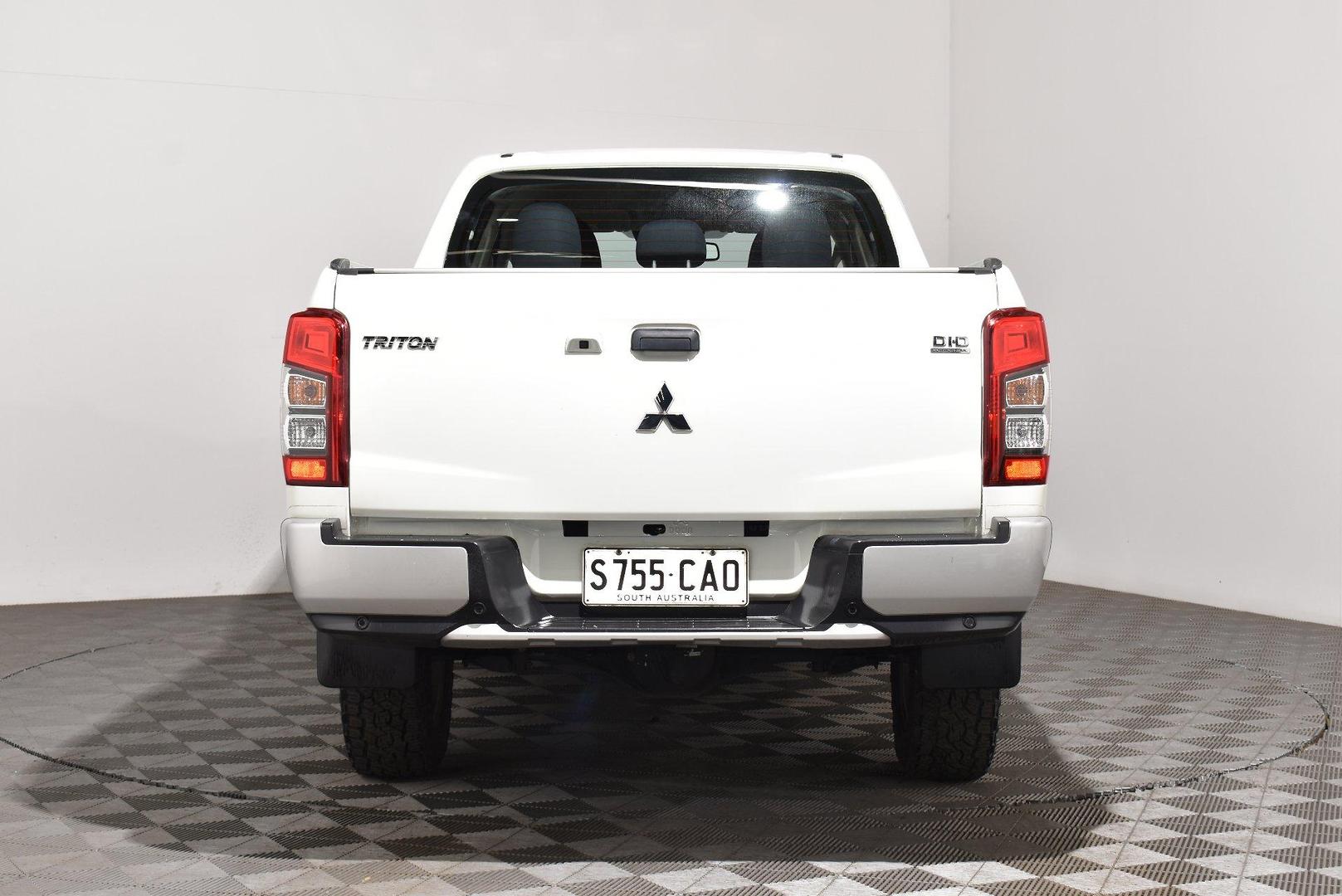 2019 Mitsubishi Triton GLX — photo 4