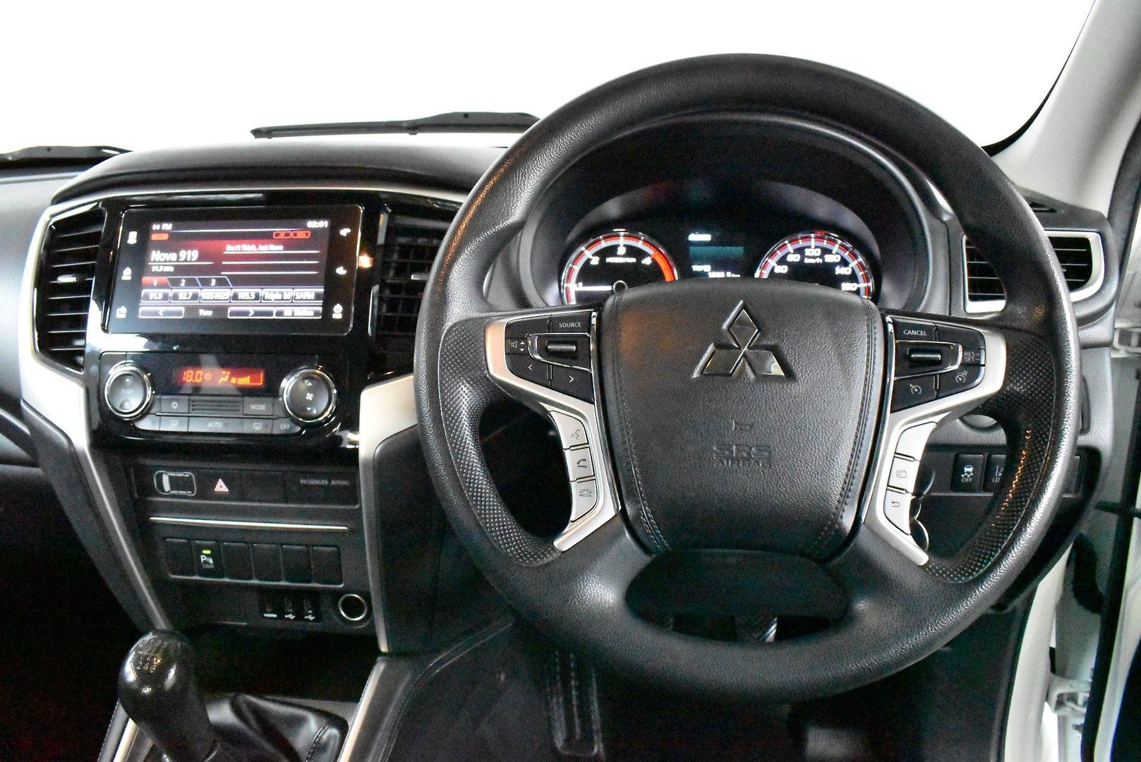 2019 Mitsubishi Triton GLX — photo 5