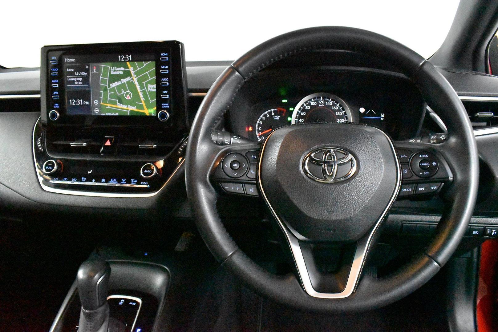 2019 Toyota Corolla SX — photo 5