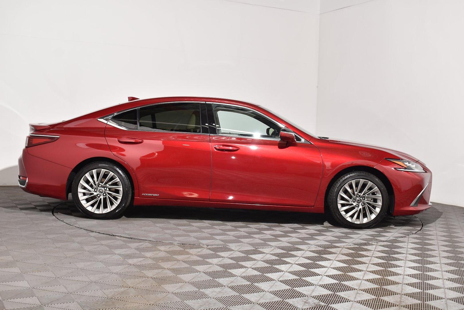 2021 Lexus ES ES300h Sports Luxury — photo 10