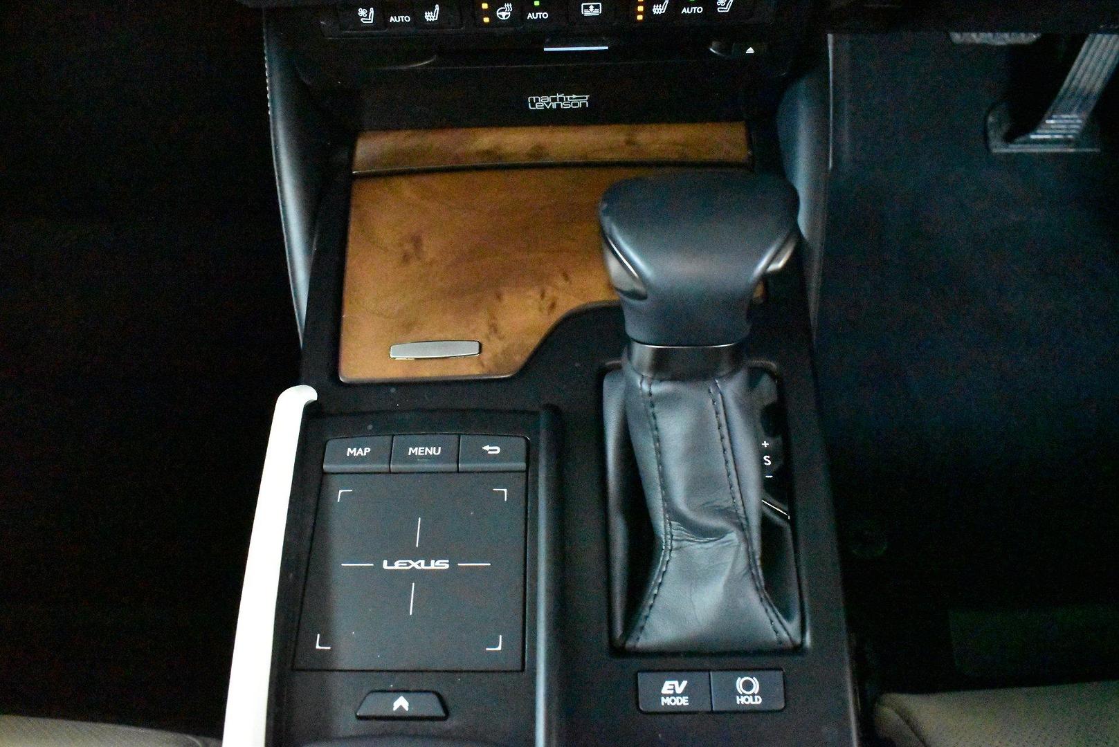 2021 Lexus ES ES300h Sports Luxury — photo 20