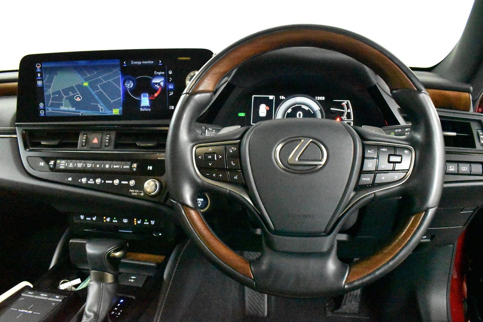 2021 Lexus ES ES300h Sports Luxury — photo 5