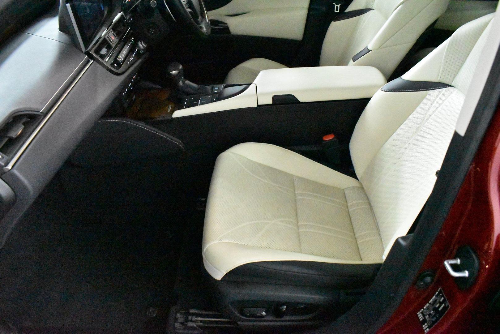 2021 Lexus ES ES300h Sports Luxury — photo 7