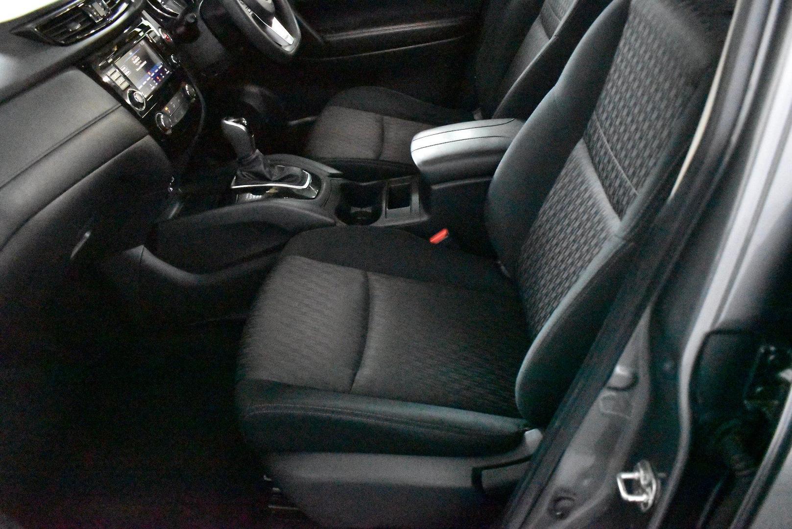 2021 Nissan X-TRAIL ST — photo 7
