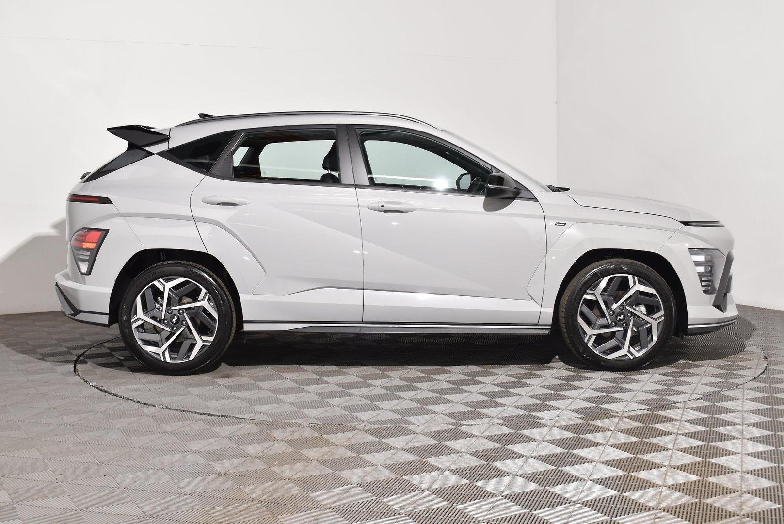 2023 Hyundai Kona N Line — photo 10