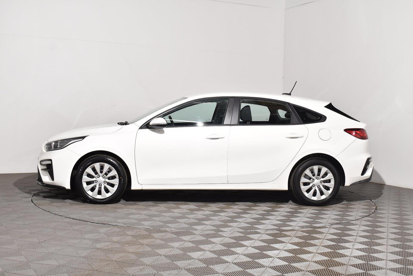 2018 Kia Cerato S — photo 11
