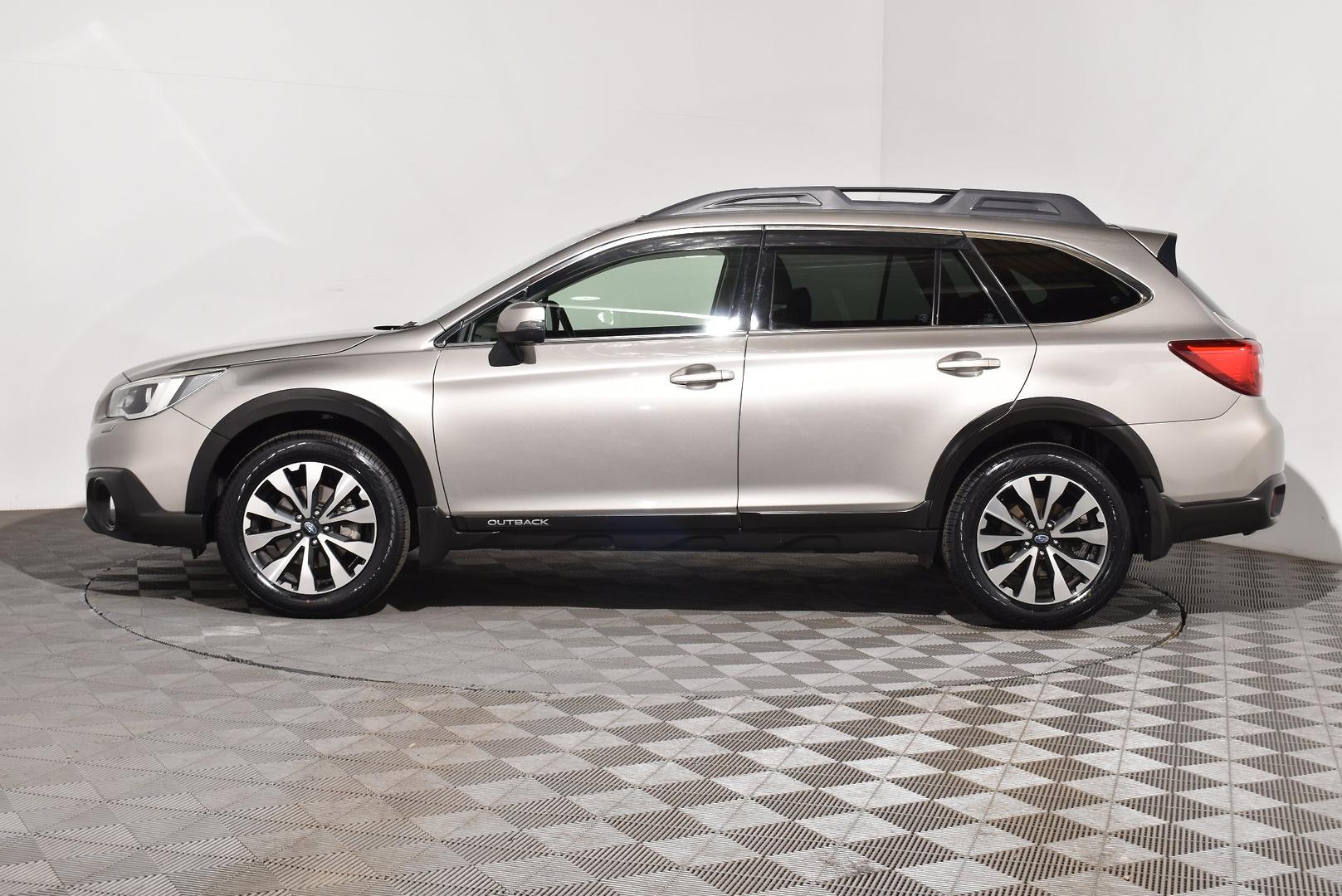 2016 Subaru Outback 25i Premium — photo 11