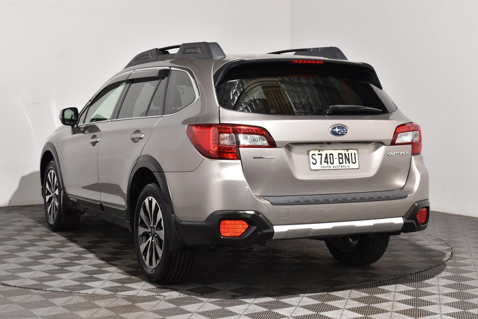 2016 Subaru Outback 25i Premium — photo 2
