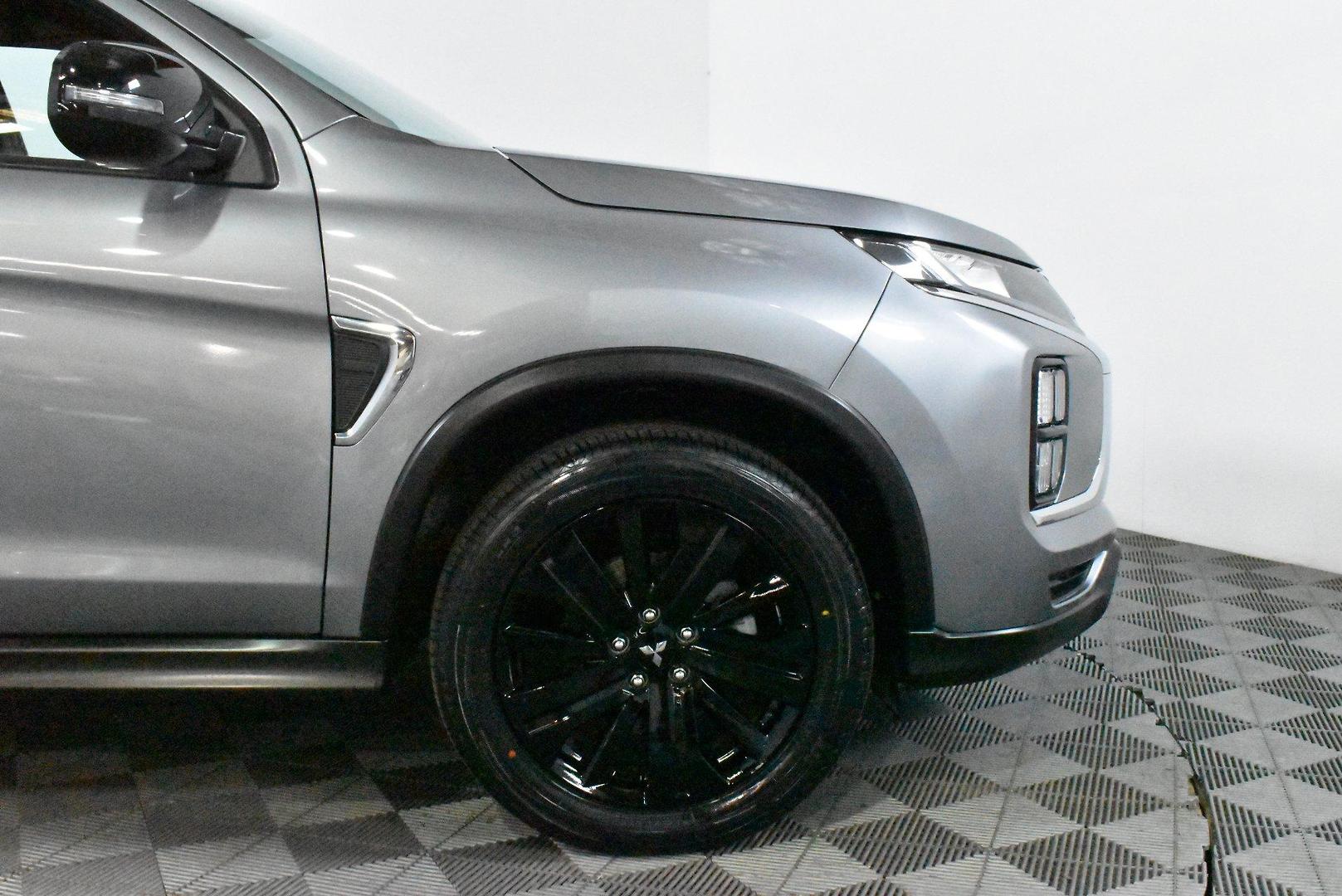 2023 Mitsubishi ASX GSR — photo 18