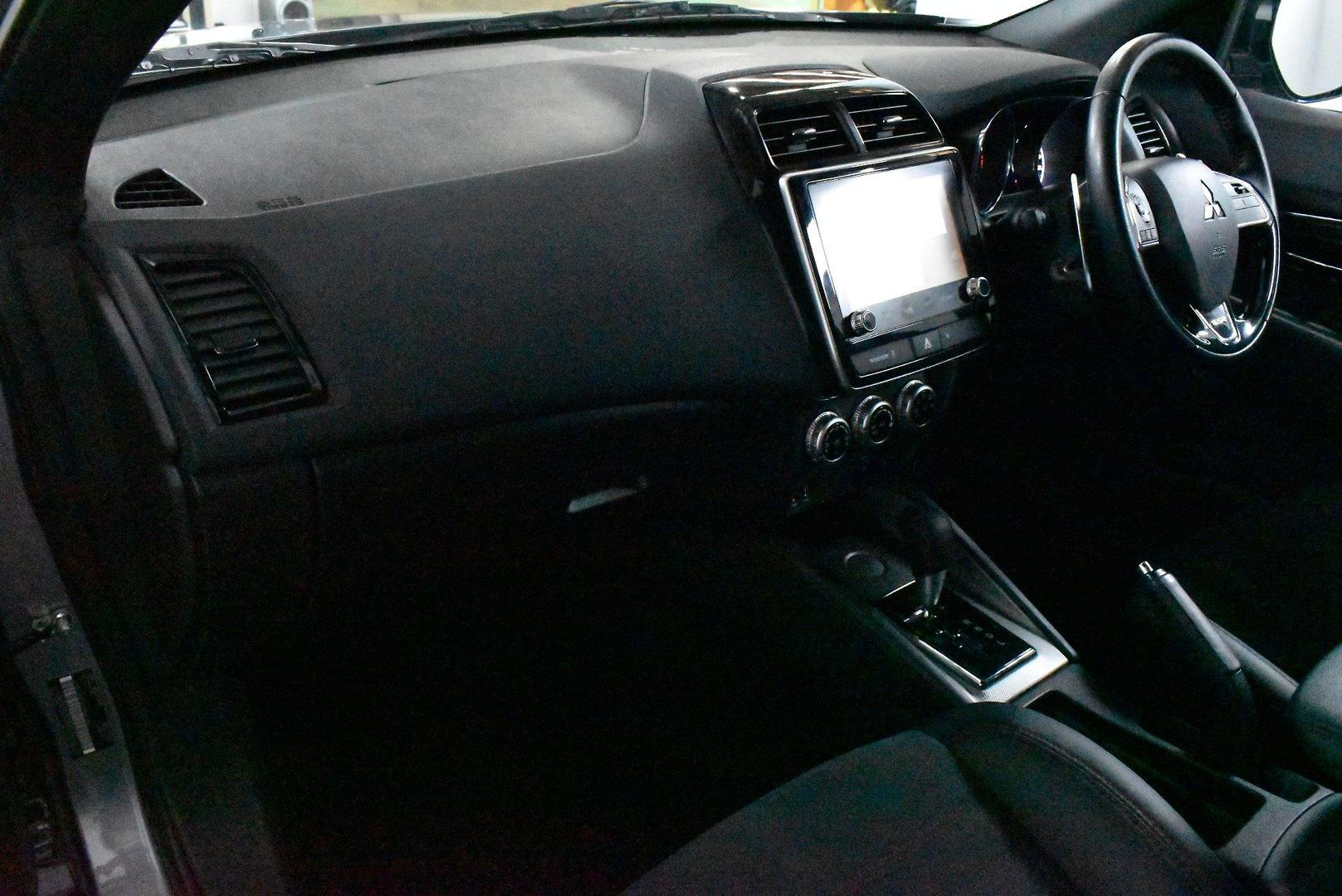 2023 Mitsubishi ASX GSR — photo 6