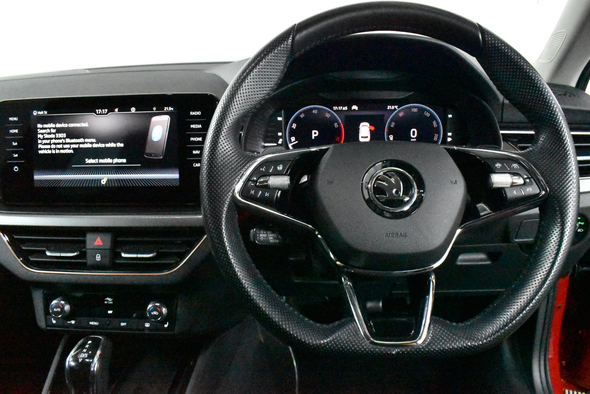 2023 SKODA Kamiq 110TSI Signature — photo 5