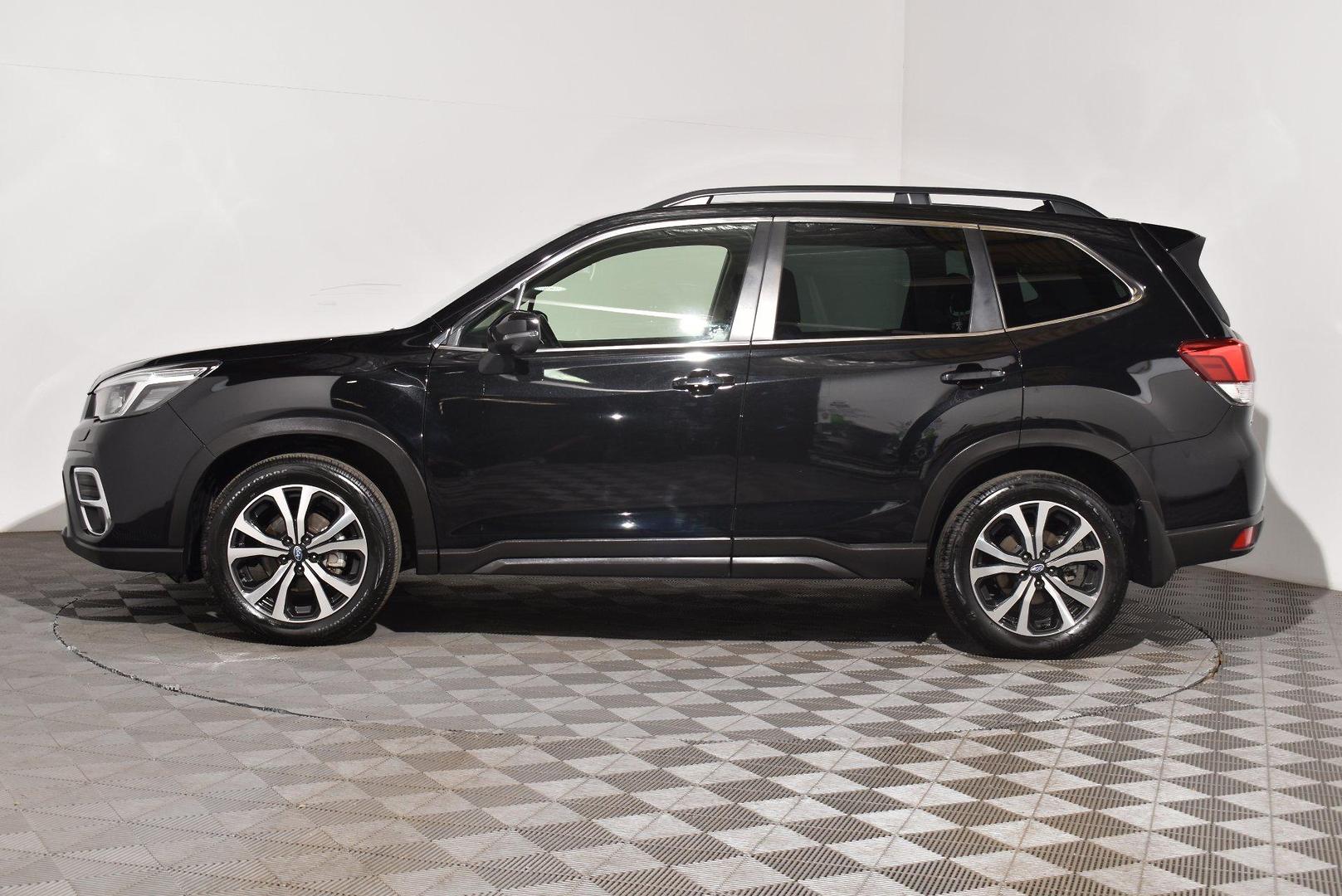 2020 Subaru Forester 25i Premium — photo 11