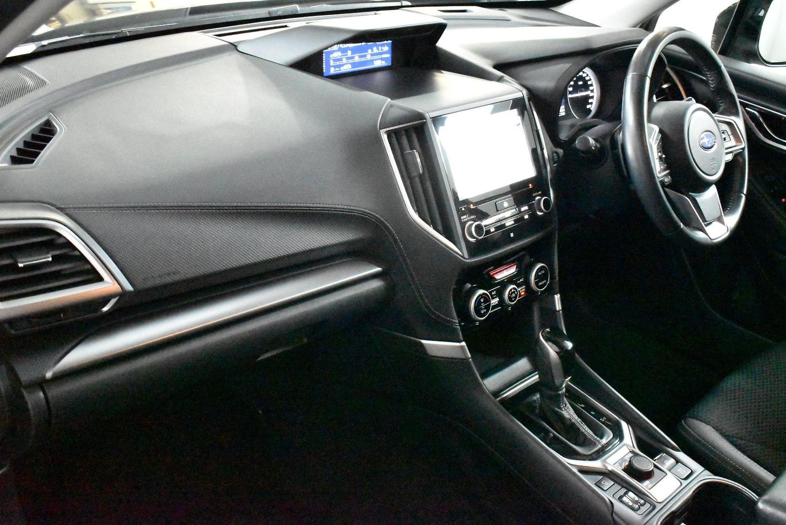 2020 Subaru Forester 25i Premium — photo 6