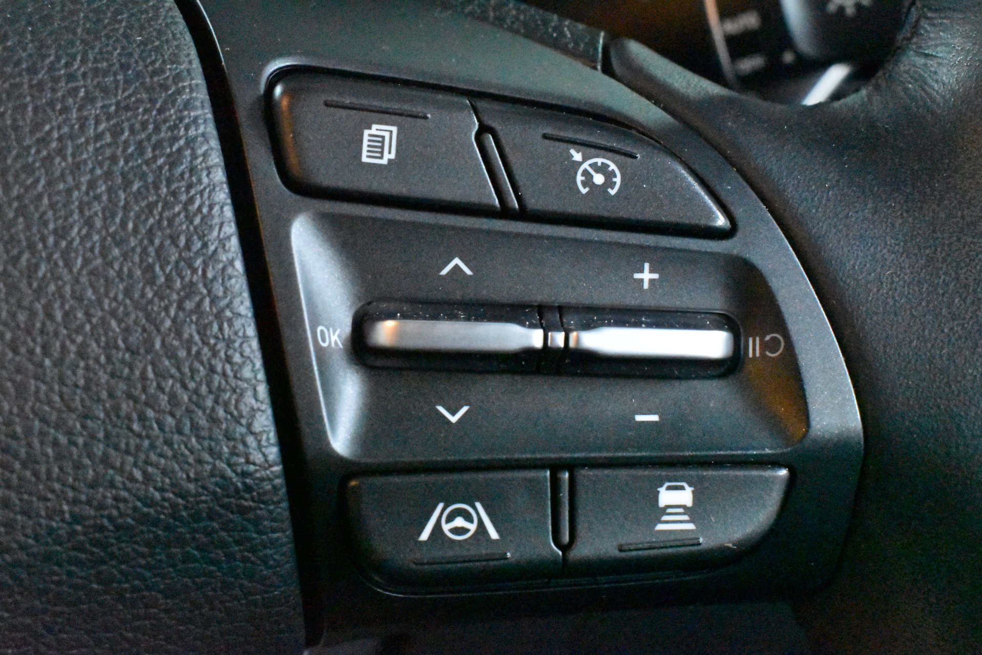 2022 Hyundai i30 Elite — photo 22