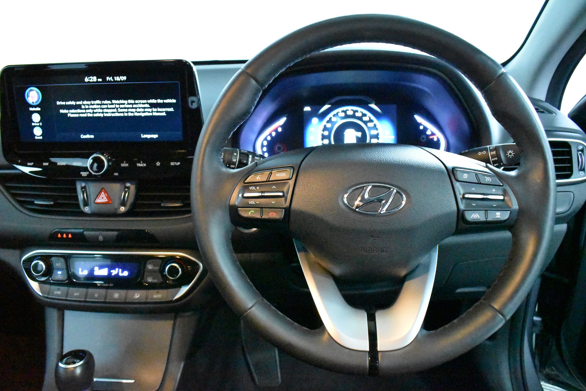 2022 Hyundai i30 Elite — photo 5