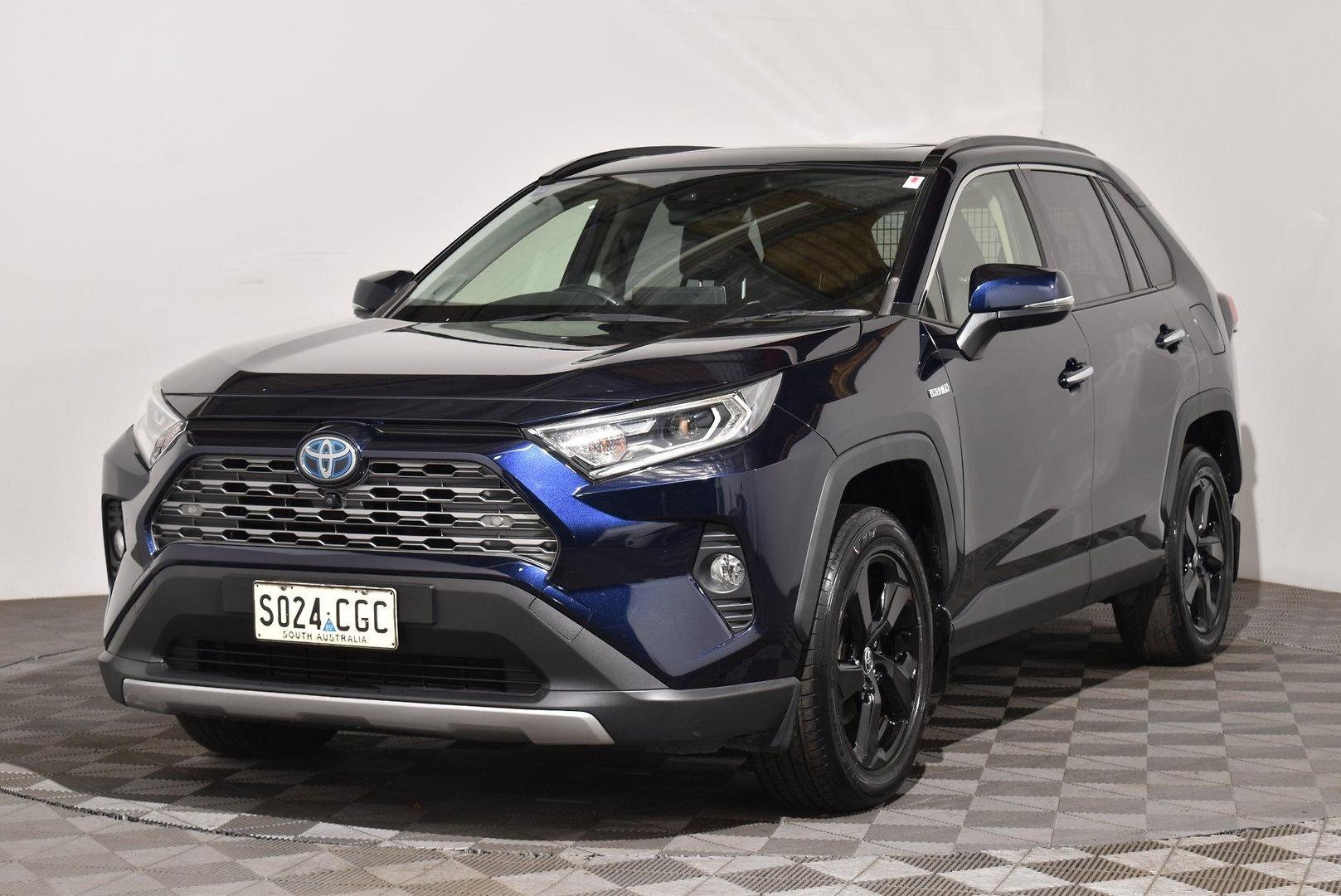 2020 Toyota RAV4 Cruiser — photo 13