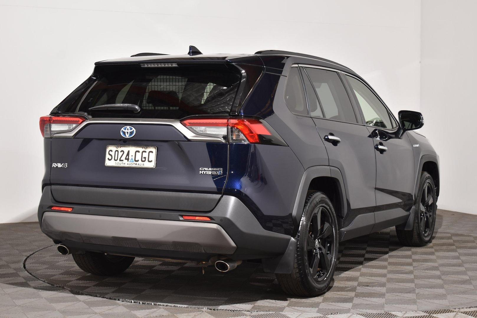 2020 Toyota RAV4 Cruiser — photo 14