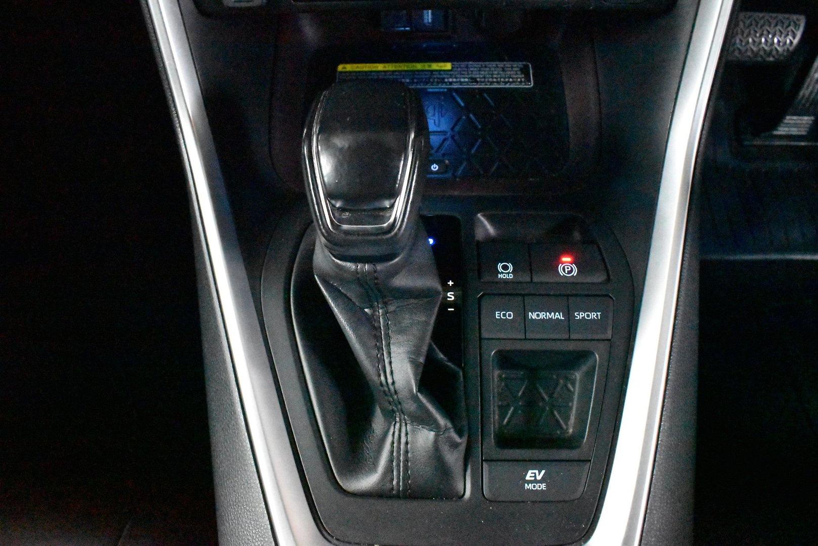 2020 Toyota RAV4 Cruiser — photo 20