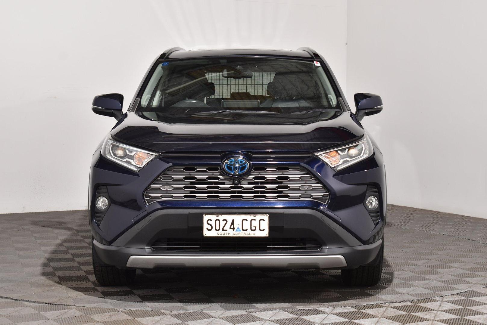 2020 Toyota RAV4 Cruiser — photo 3