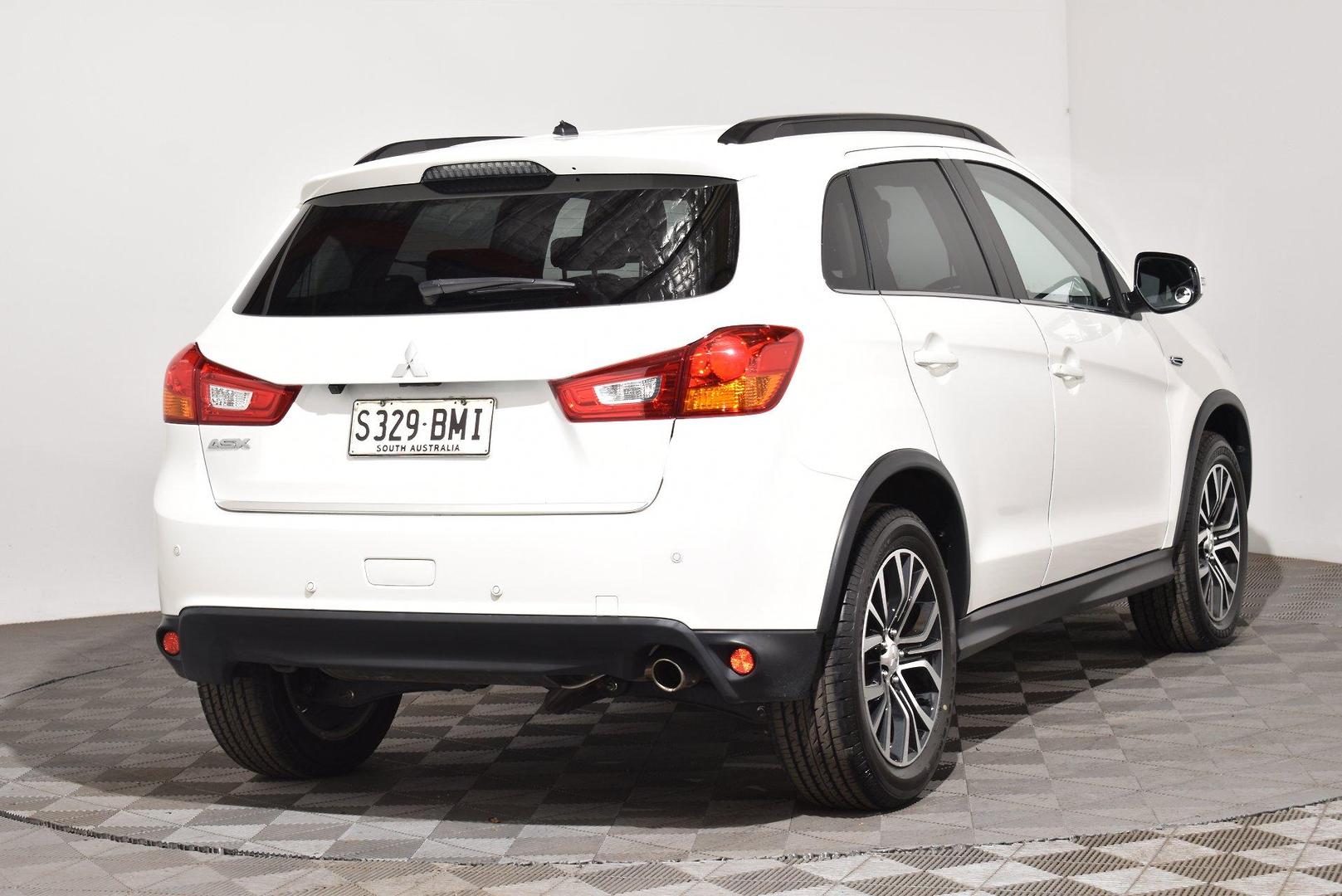 2016 Mitsubishi ASX LS — photo 14