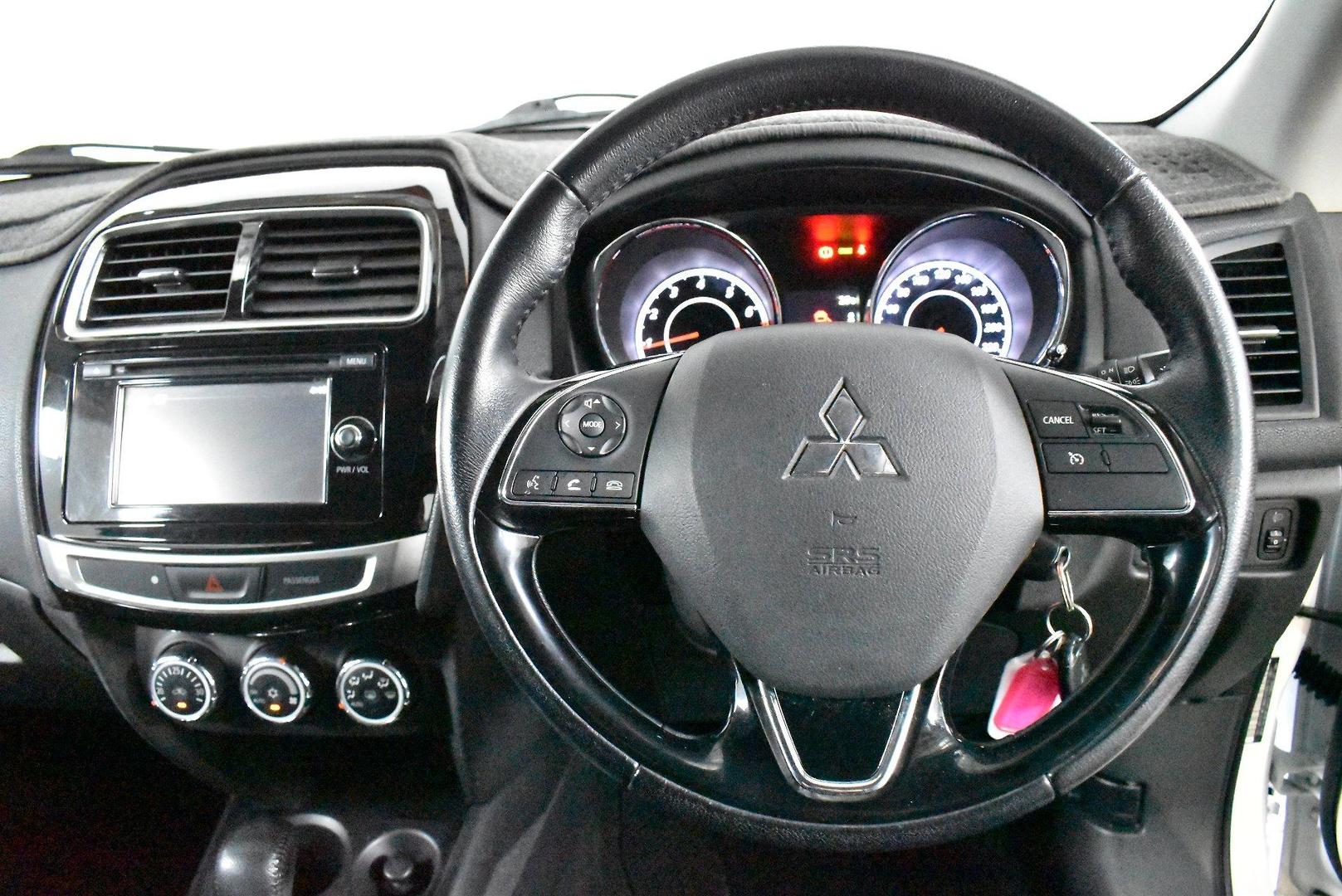 2016 Mitsubishi ASX LS — photo 5
