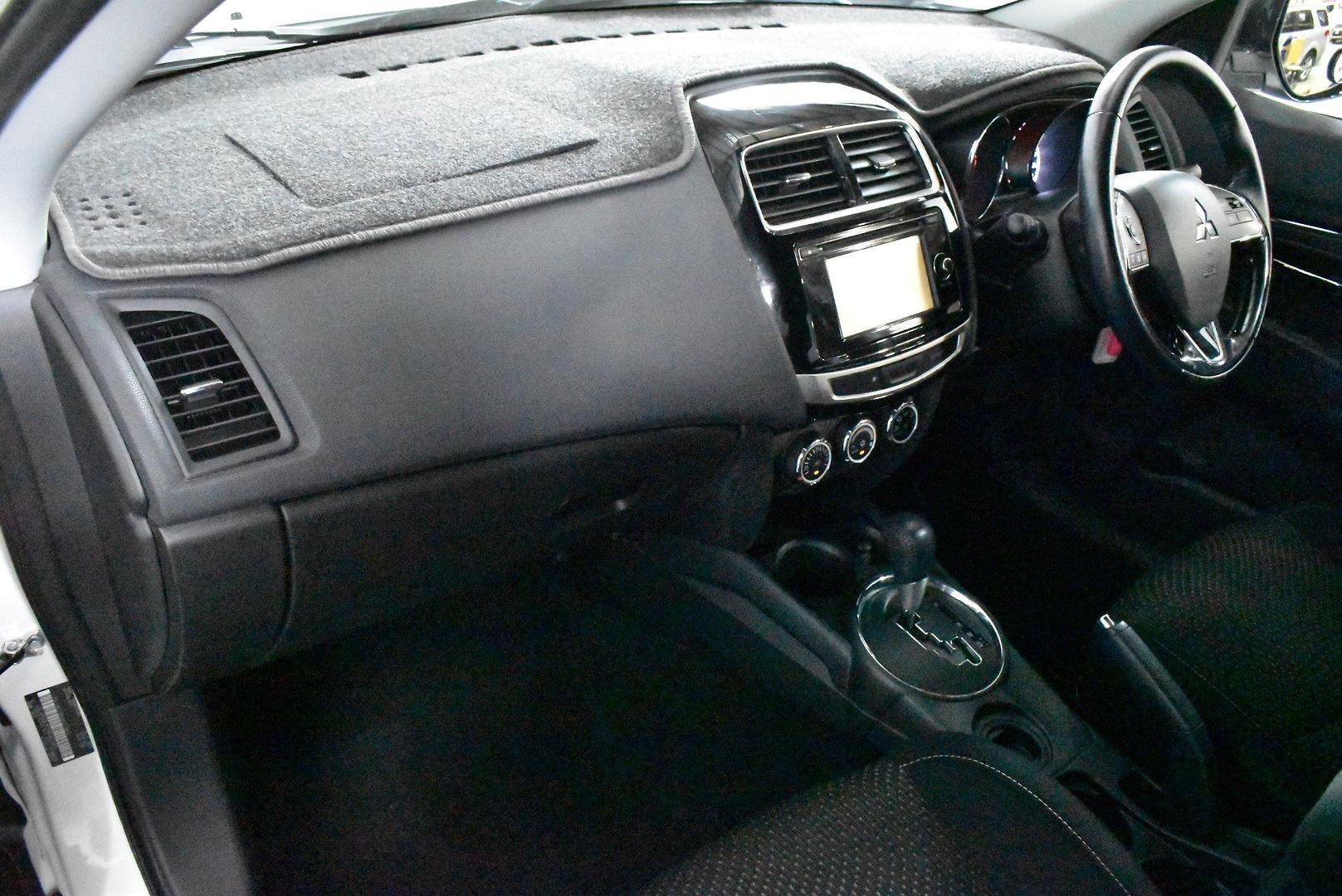 2016 Mitsubishi ASX LS — photo 6