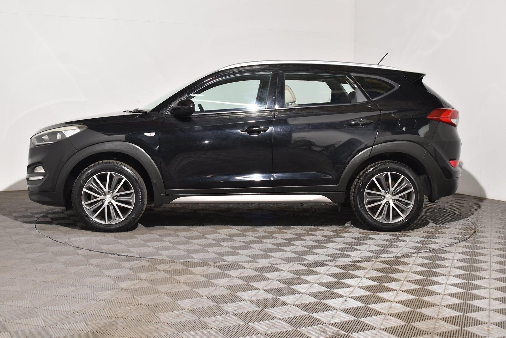 2016 Hyundai Tucson Active X — photo 11