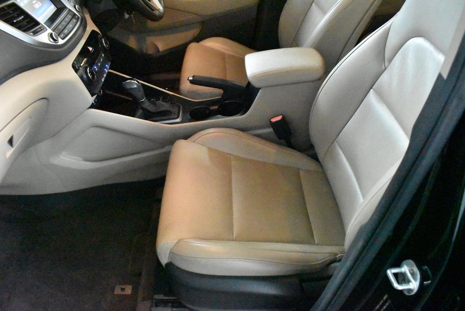2016 Hyundai Tucson Active X — photo 7