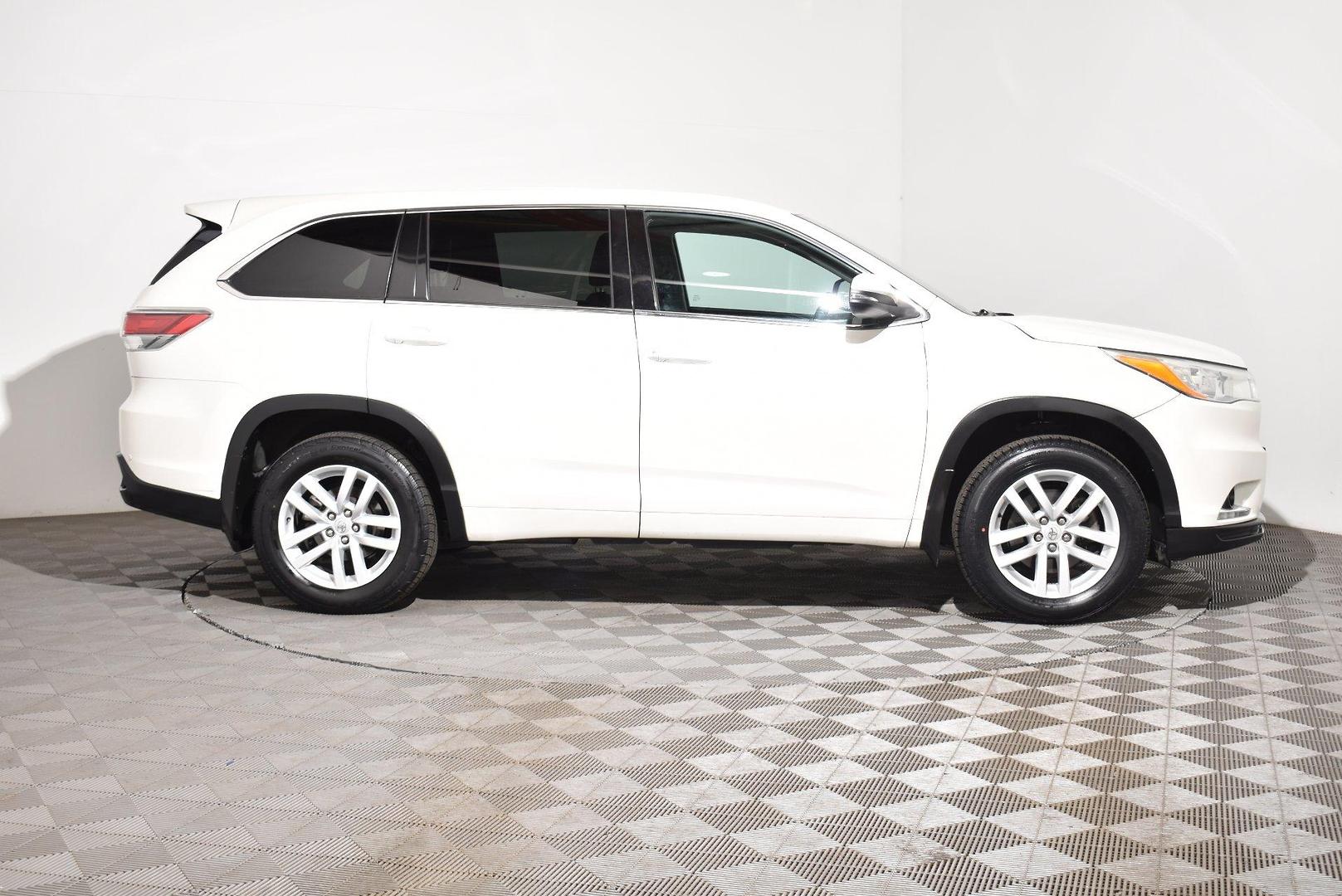 2014 Toyota Kluger GX — photo 10