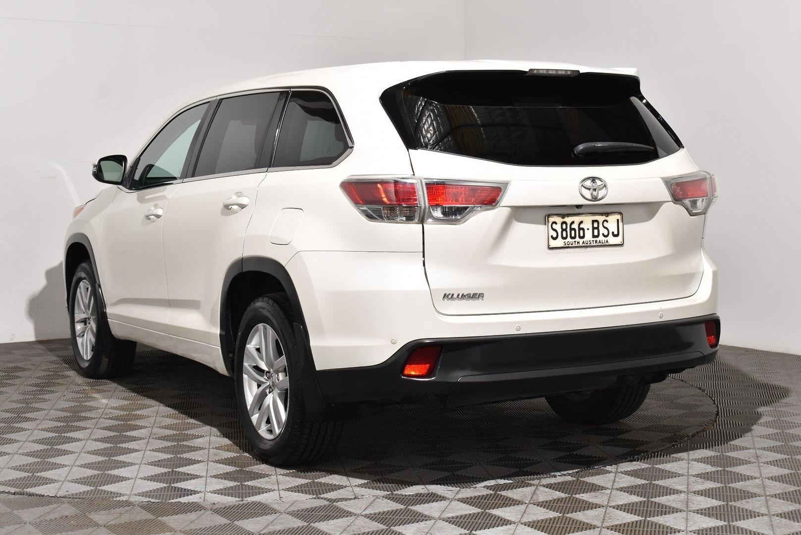 2014 Toyota Kluger GX — photo 2