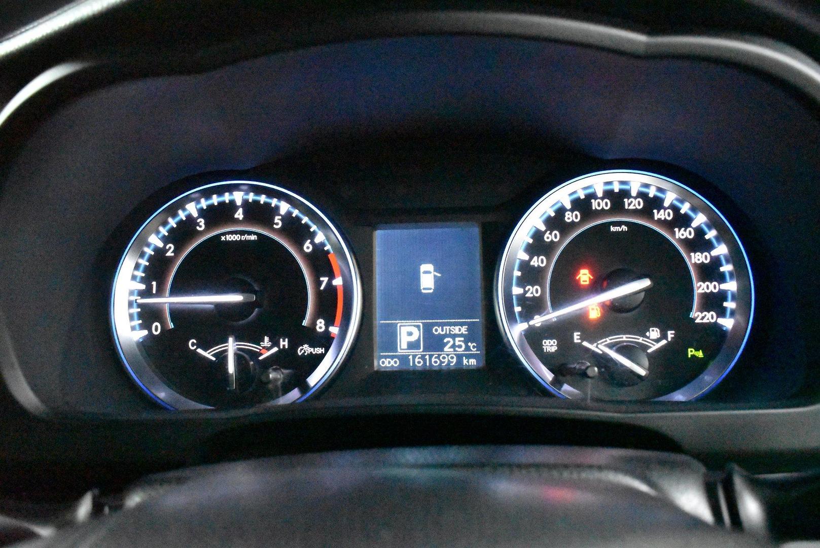 2014 Toyota Kluger GX — photo 24