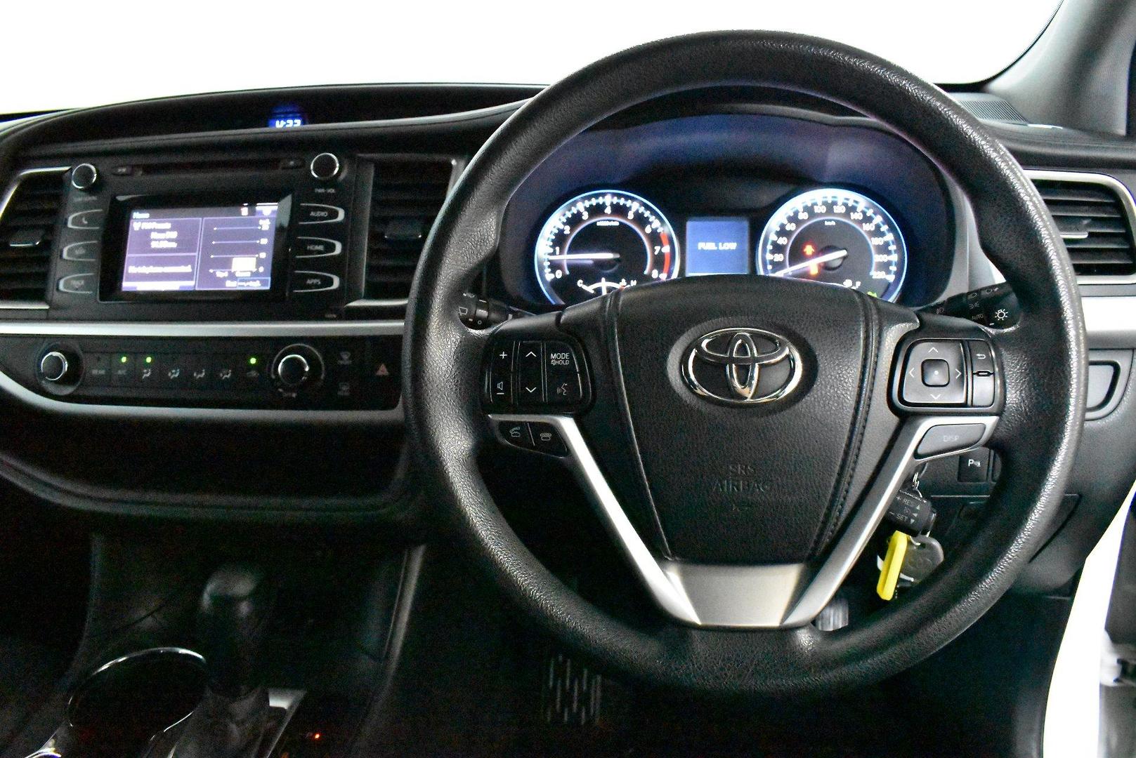 2014 Toyota Kluger GX — photo 5