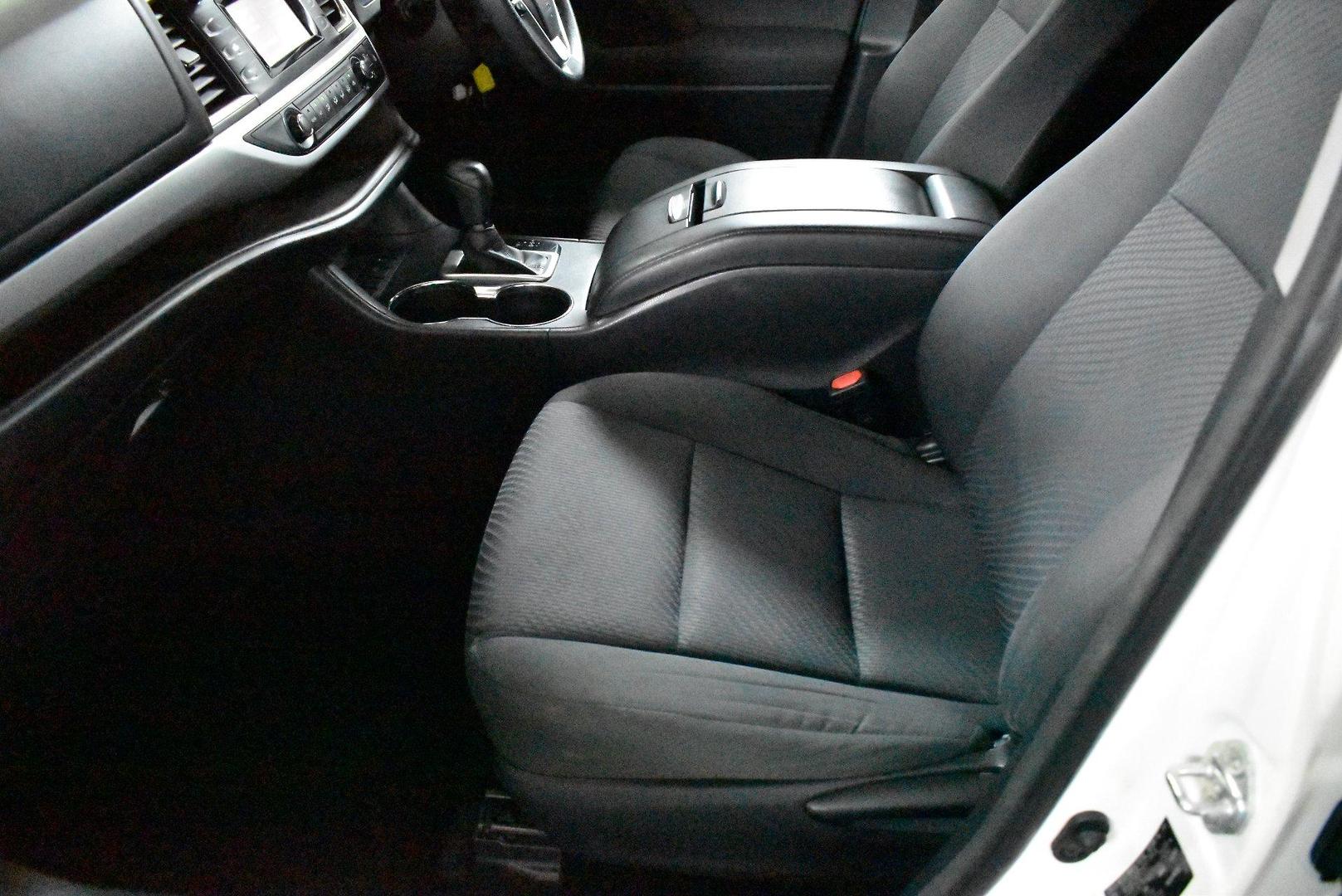 2014 Toyota Kluger GX — photo 7