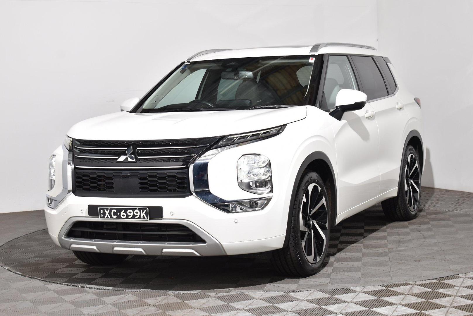 2022 Mitsubishi Outlander Exceed — photo 13