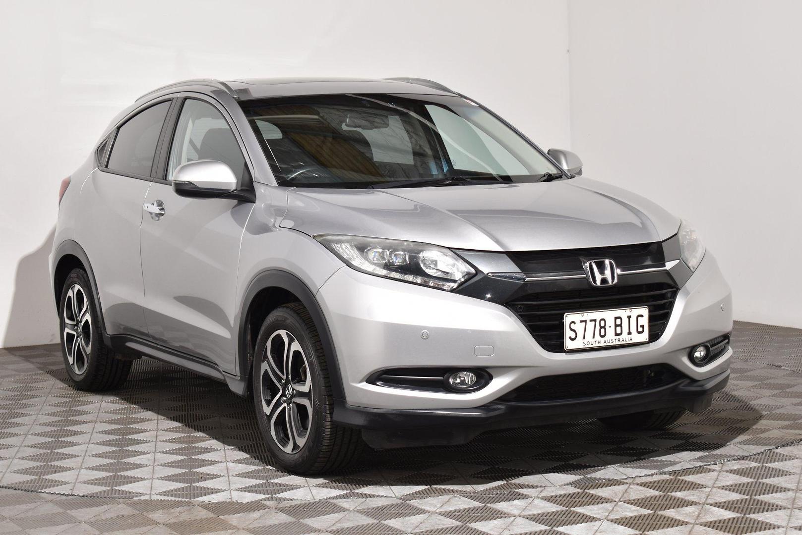 2015 Honda HR-V VTiL — photo 1